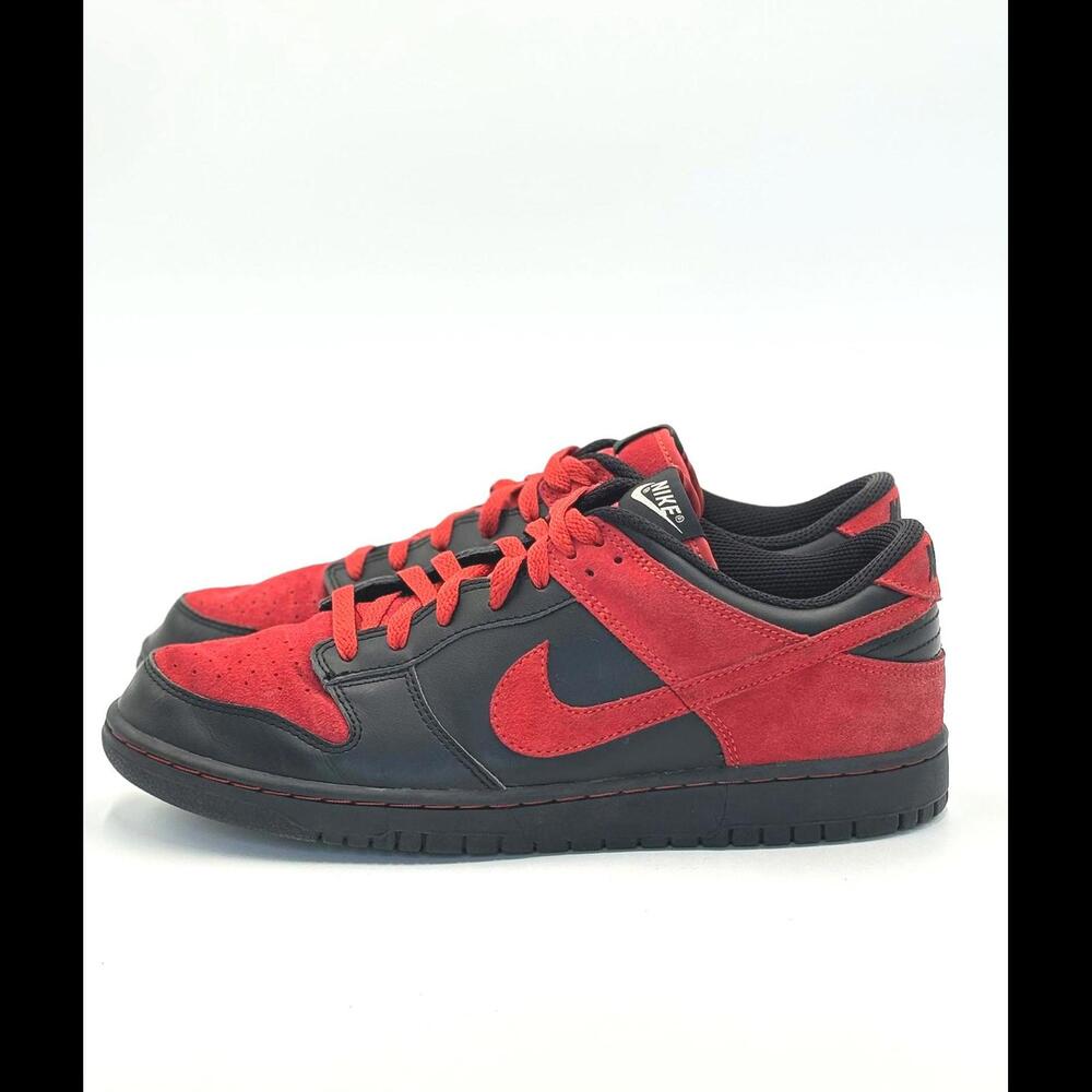 Nike Dunk Low black / red